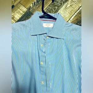 Eaton Men’s Blue Long Sleeve Dress Shirt